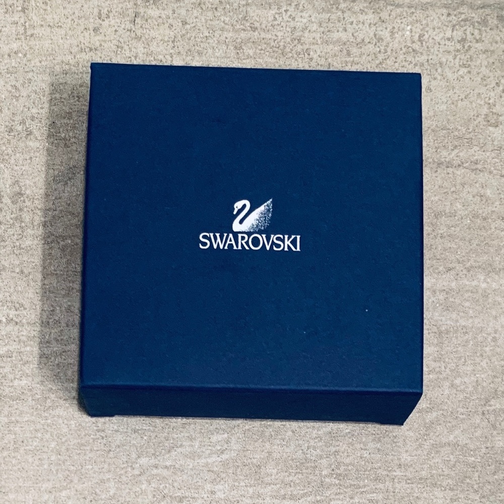 🆕 Swarovski Top Shell - Picture 3 of 6
